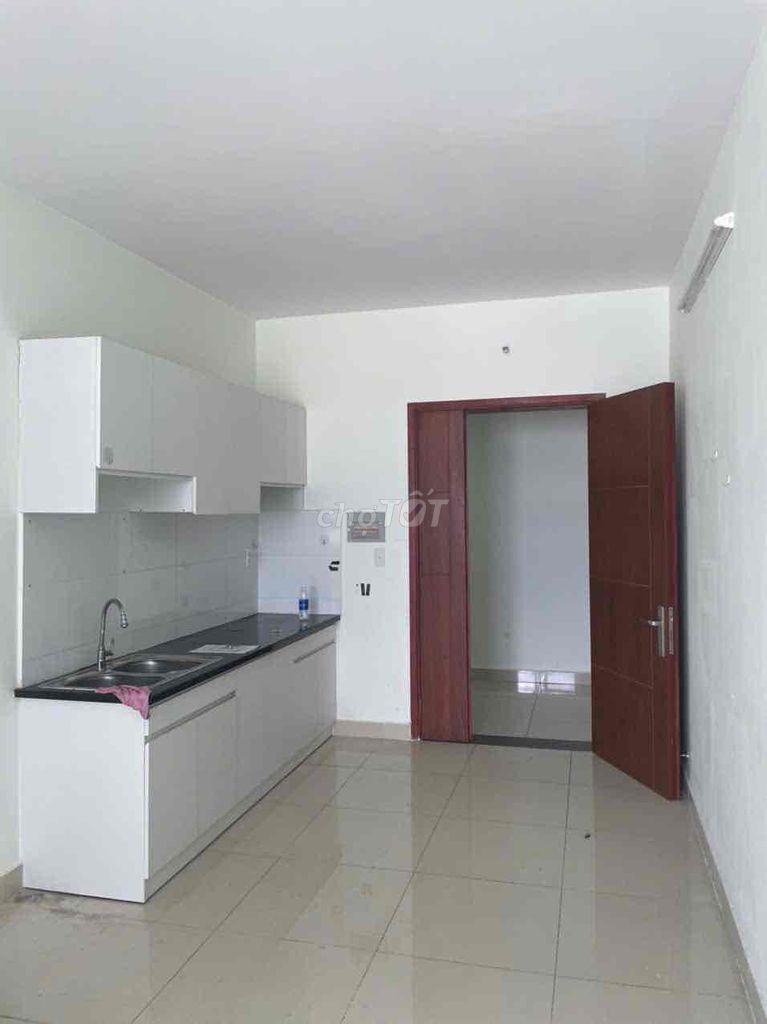 Renting Topaz Home, two bedrooms, one bathroom, empty house.