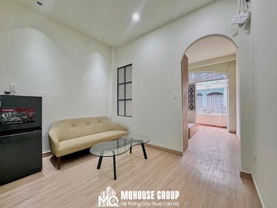 Tell Zhang that a balcony bedroom is 45 m 2 Ba Son Bridges, City Hall.