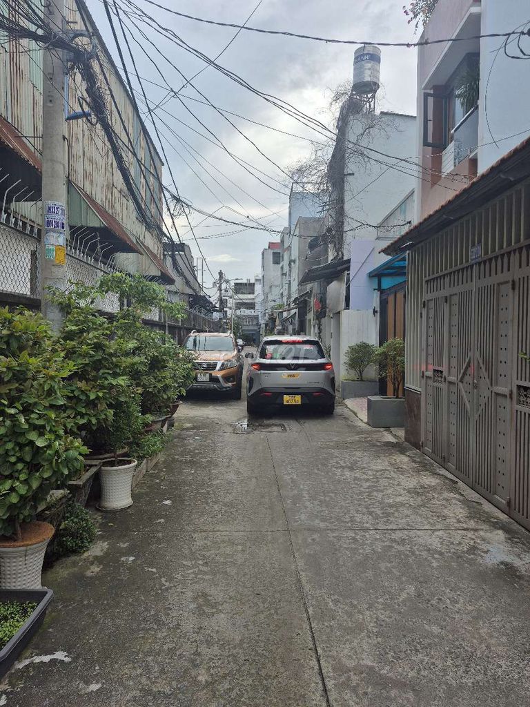 Rent 5 x 20 meters 2 bedroom 2 toilet 5 meters right at Lê Trọng Tấn