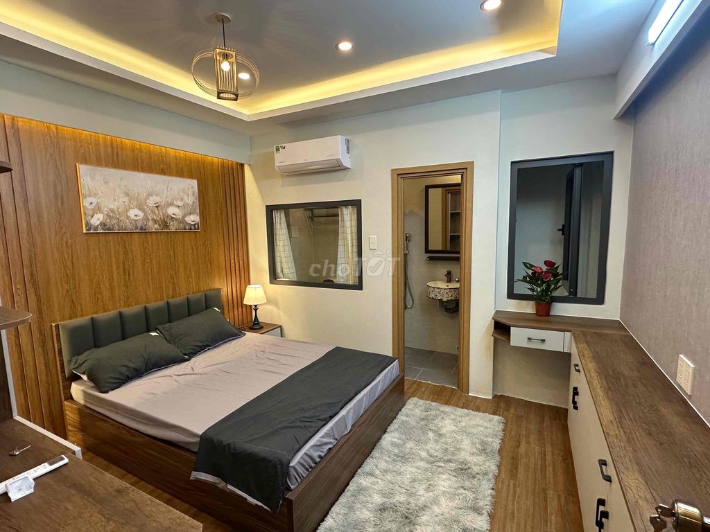 High-level boarding room, new building, now free