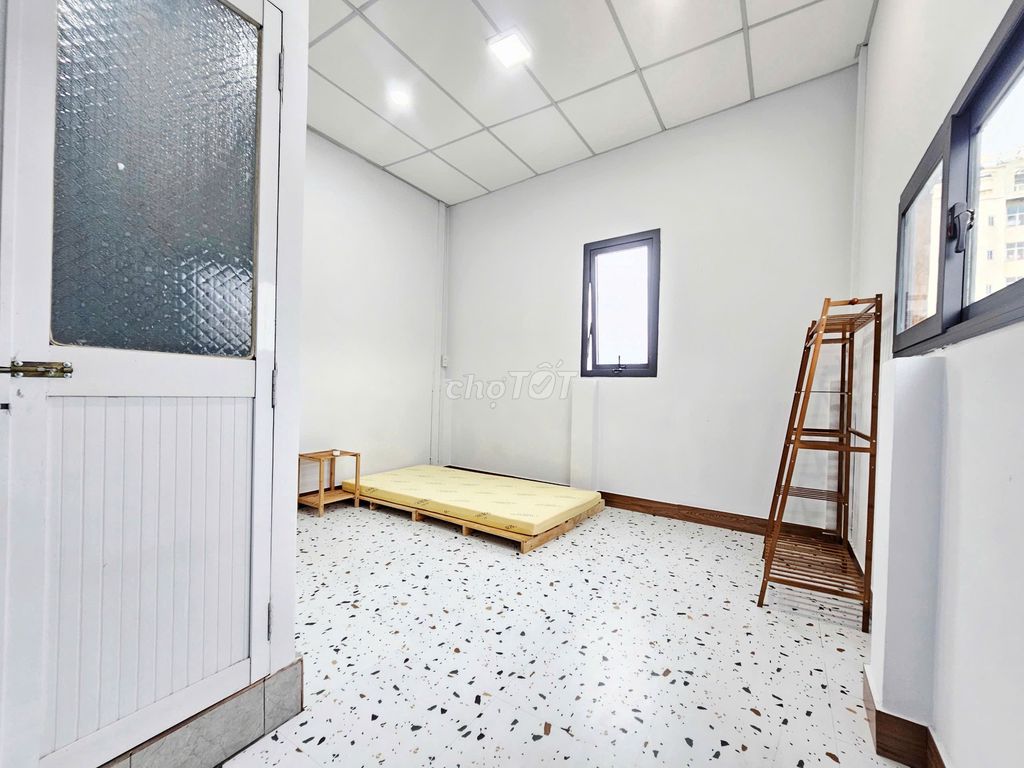Rent a cheap Bình Thạnh hotel, which is only 2 million9 to 4 million.