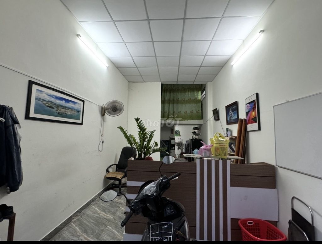 It's the owner who rents the alley 6 meters Tân Thới Nhất 5