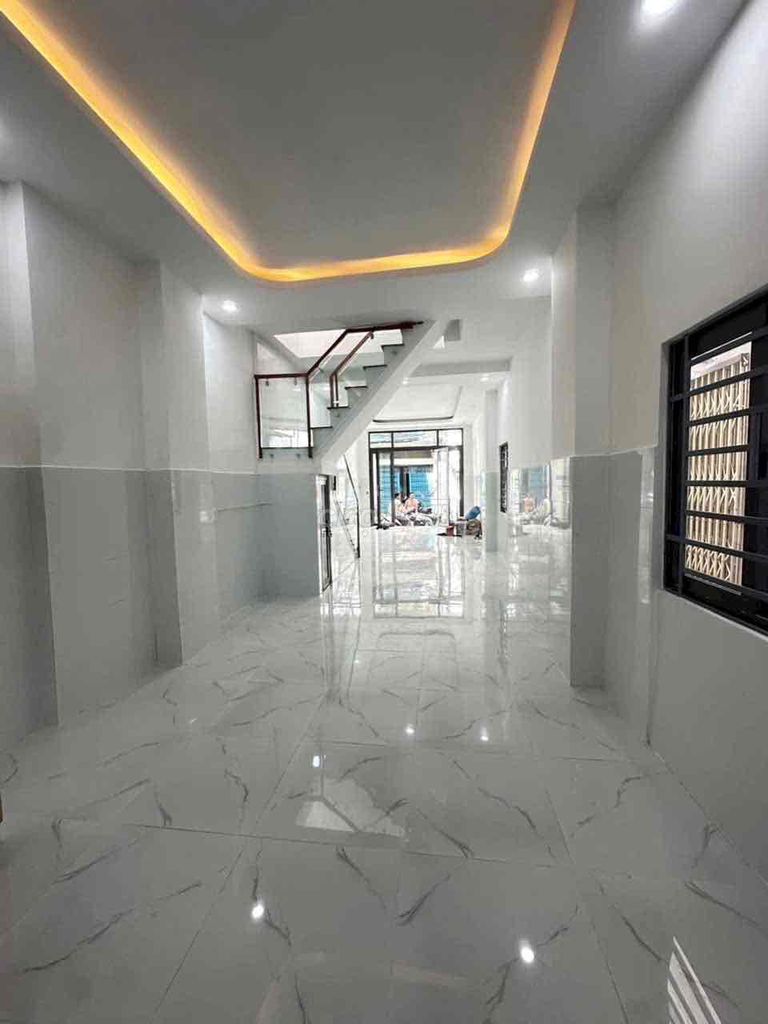 Rent the entire TRI. It's near Bait Market.