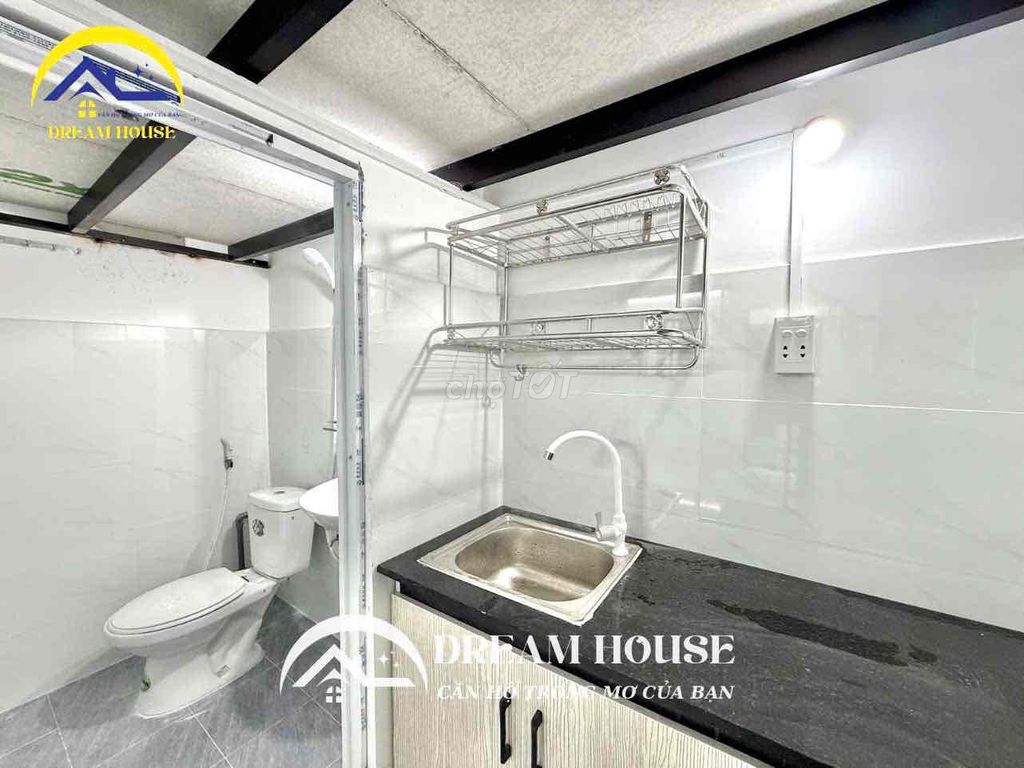 the guest room below the high-rise ground - the separate carhouse - full interior