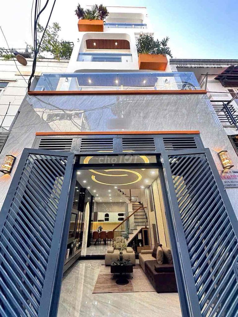 Nice new home, 137 Nguyễn Tư Giản-712.