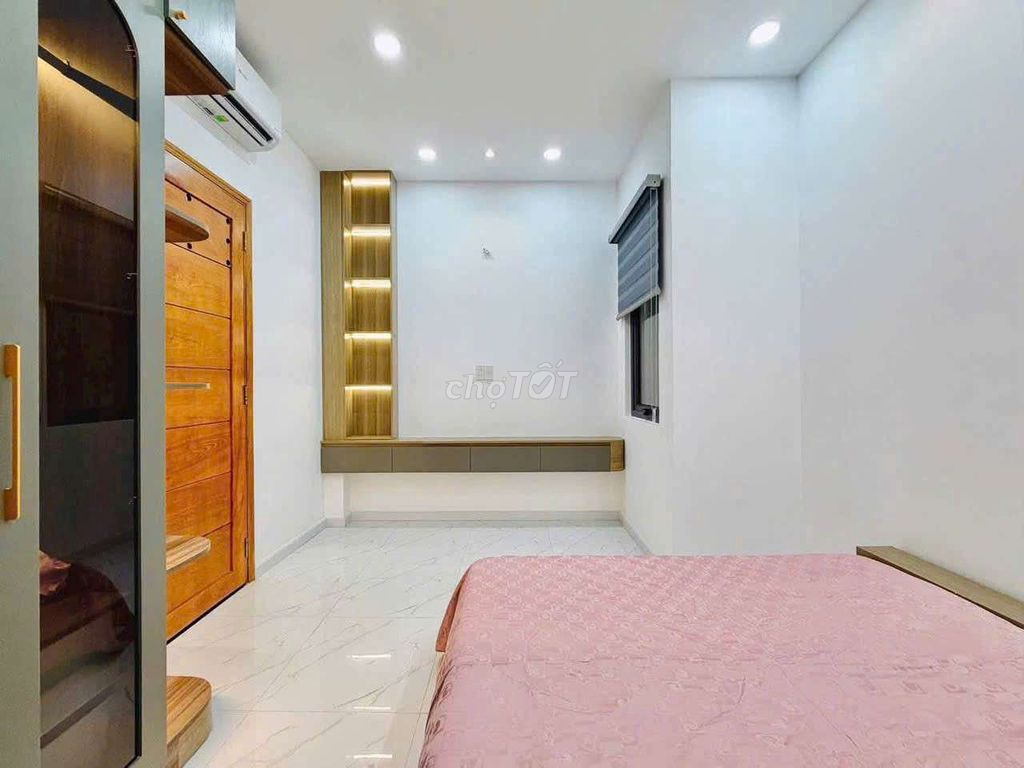Rent the Original House full interior
