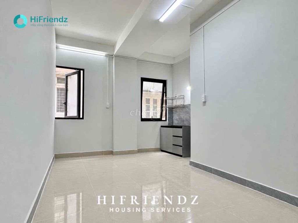 renting balcony/ window full interior