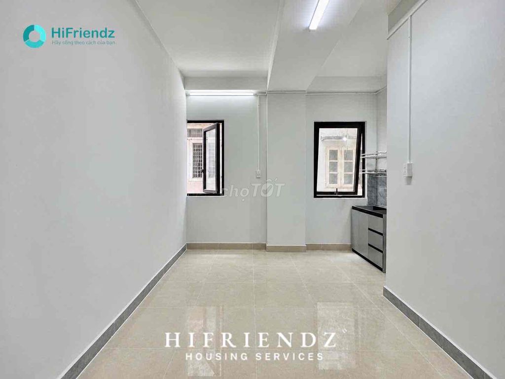 renting balcony/ window full interior