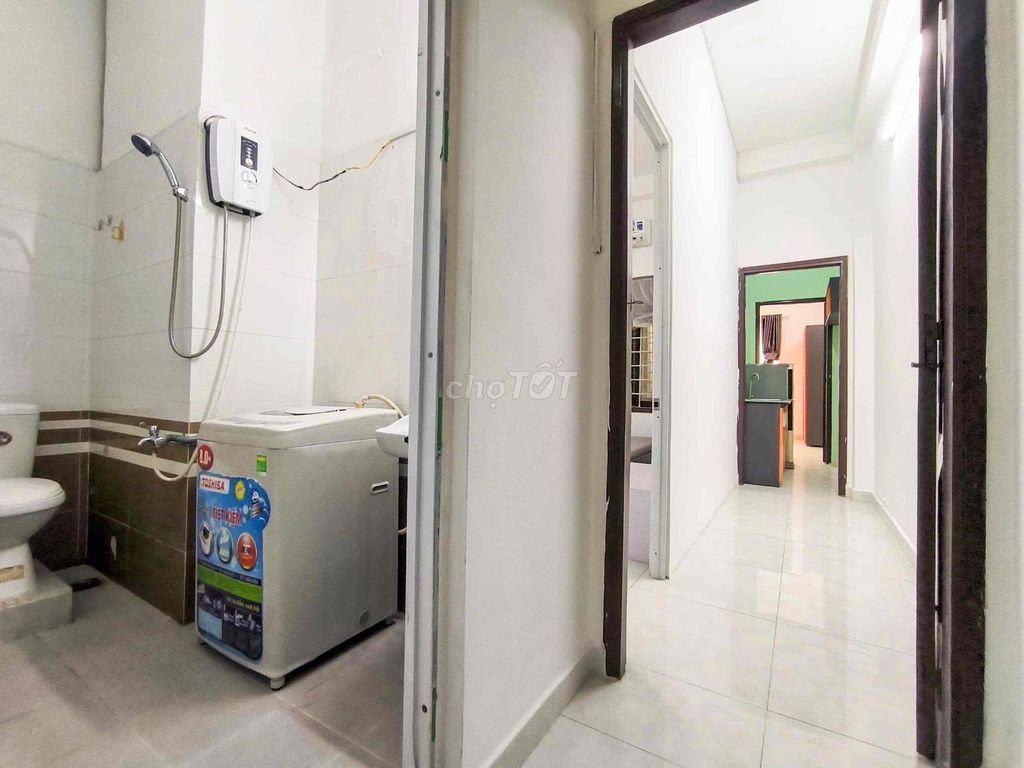 Two bedroom room service full house balcony window - bridge detective