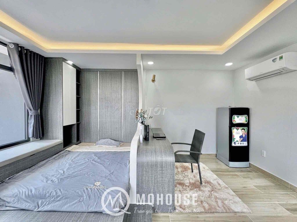 Rent Mini's Fair House right at the heart of the 10th District.
