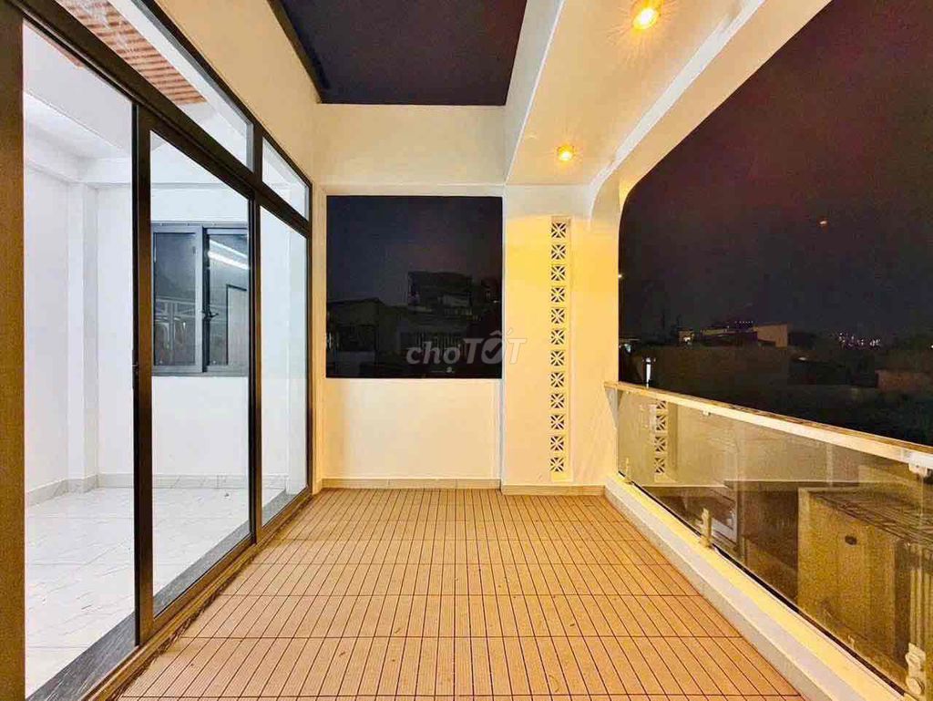 Rent four bedrooms, new interiors, Nguyễn Tư Giản-712.