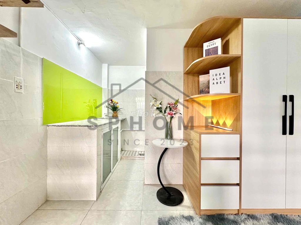 A full interior lodge room • ground floor with an hssv value ( ) near uth huflit