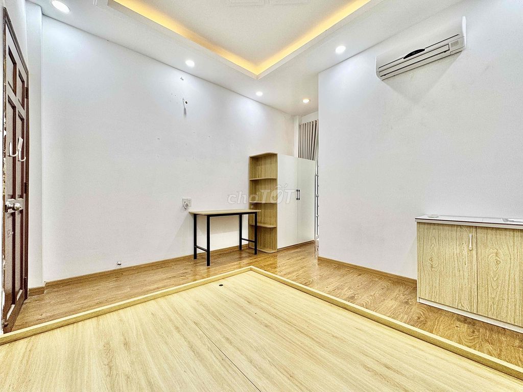 Rent the balcony full interior Bùi Quang Là- Gò Vấp