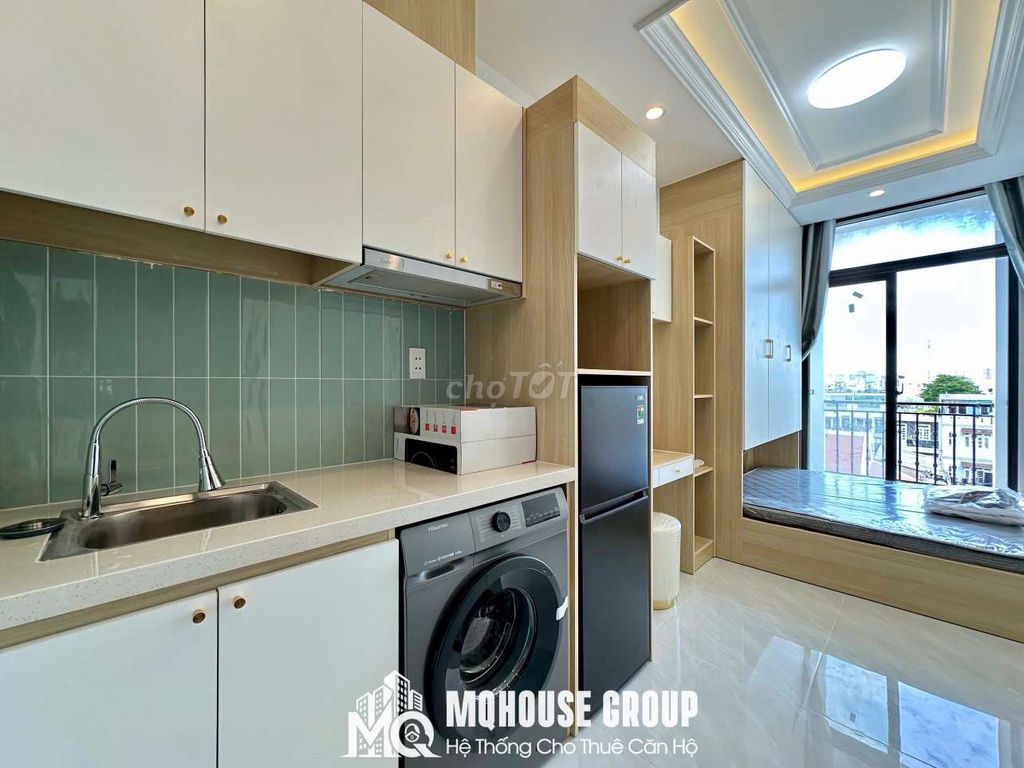 To rent a new full interior close to the headcart.