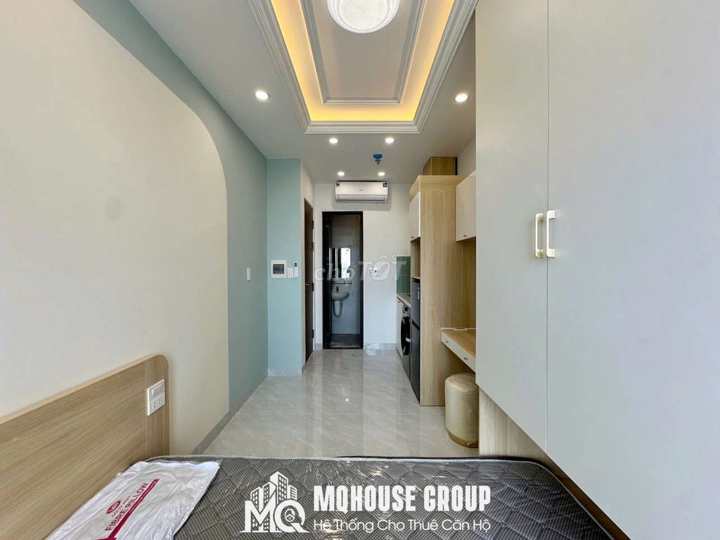 To rent a new full interior close to the headcart.