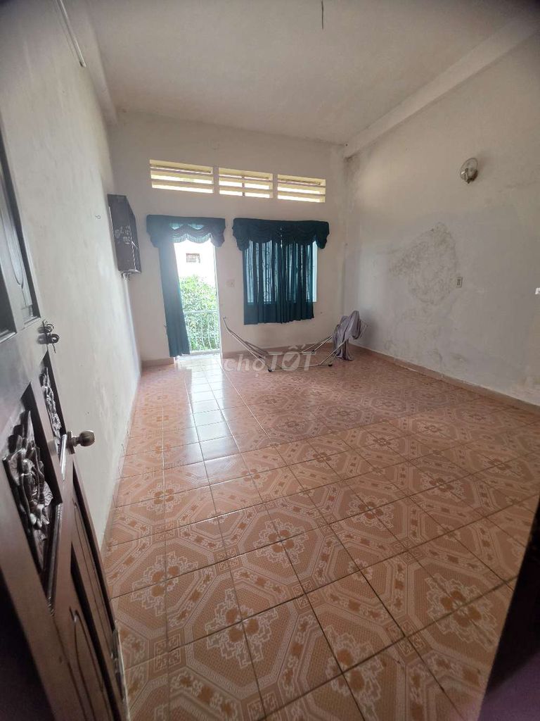 Renting in the 10th.