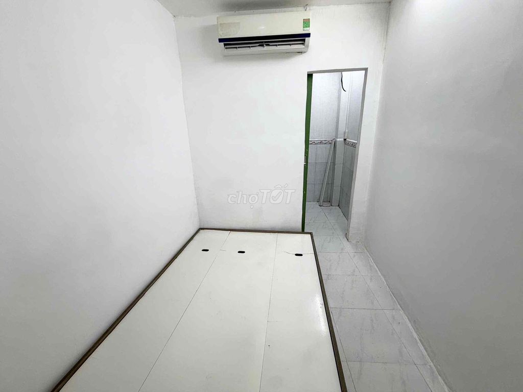 Rent an apartment full of furniture District 3