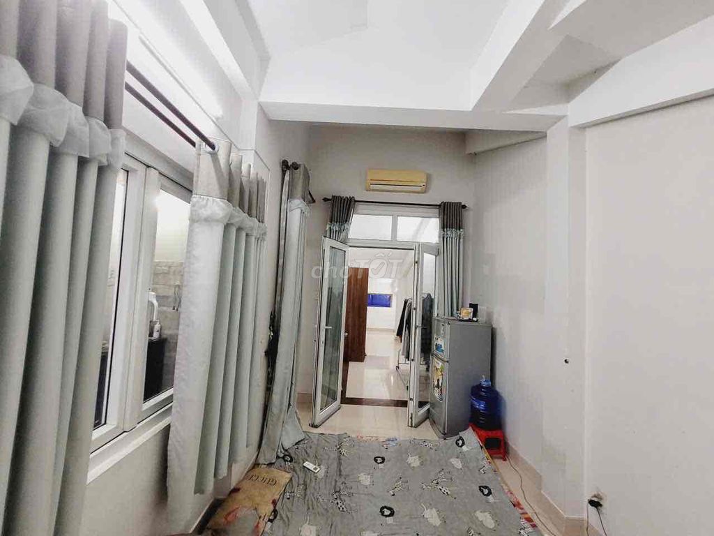 Rent the entire 3rd floor 2 bedrooms for 5 million