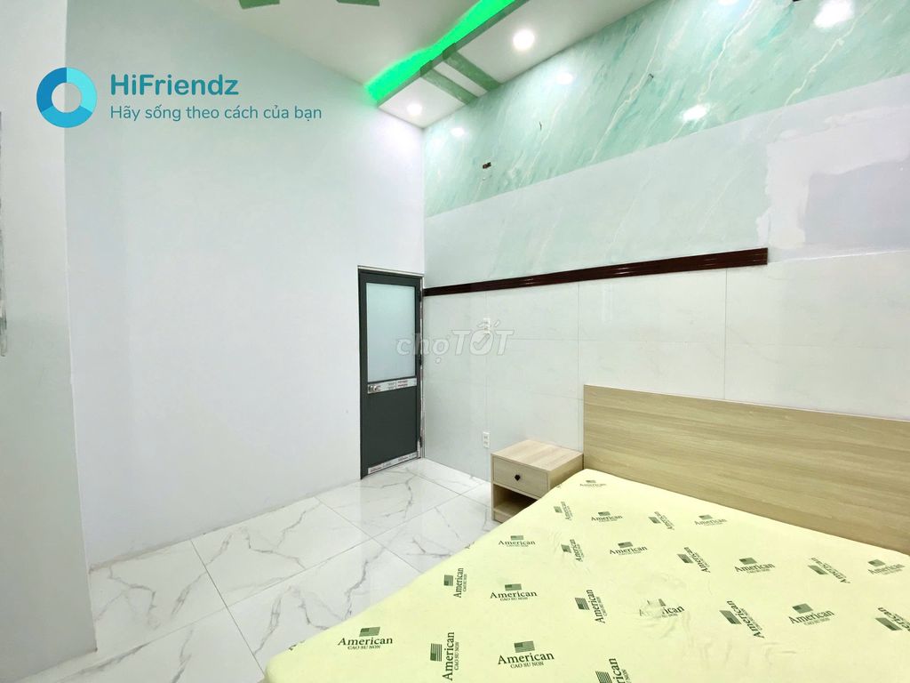 Two bedrooms full of furniture, private washing machines, Nguyễn Xí. Real ones, real ones.