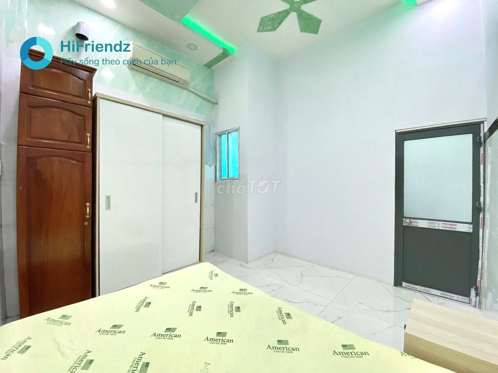 Two bedrooms full of furniture, private washing machines, Nguyễn Xí. Real ones, real ones.