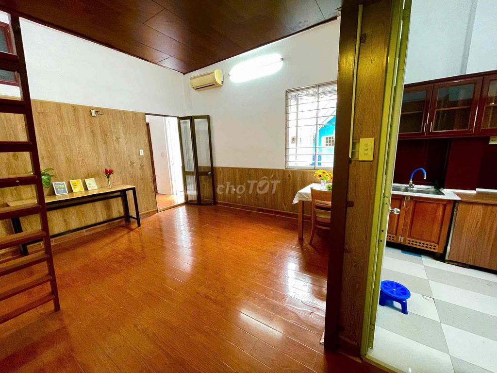 Room with full furniture cut open, kitchen plus board attack in sulfur to attack