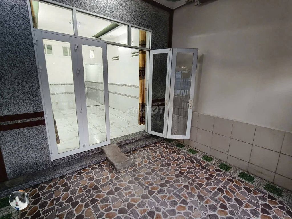 Rent the original house in Nguyễn Thông.