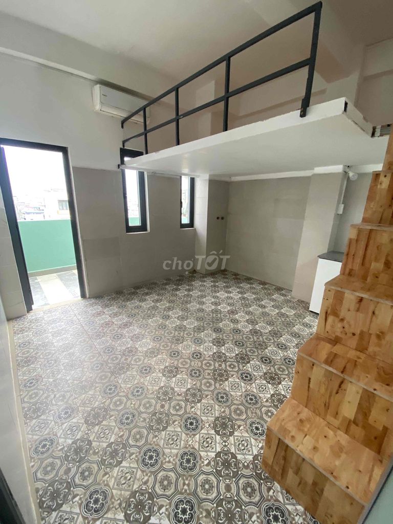 The new room is near huit-chuflit-ddsg-dsg