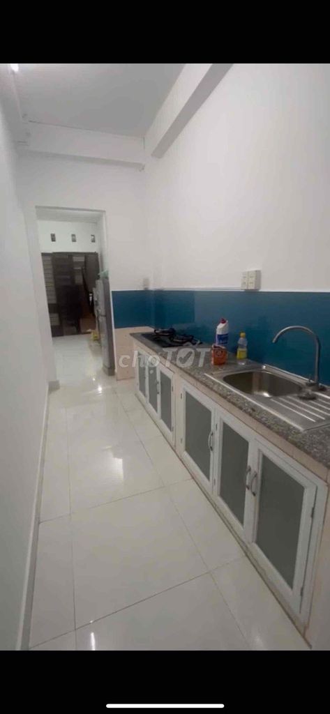 Get Lau a Tây Thạnh apartment area of 72 m. 8 million-and-a-half nice room. Two bathrooms.