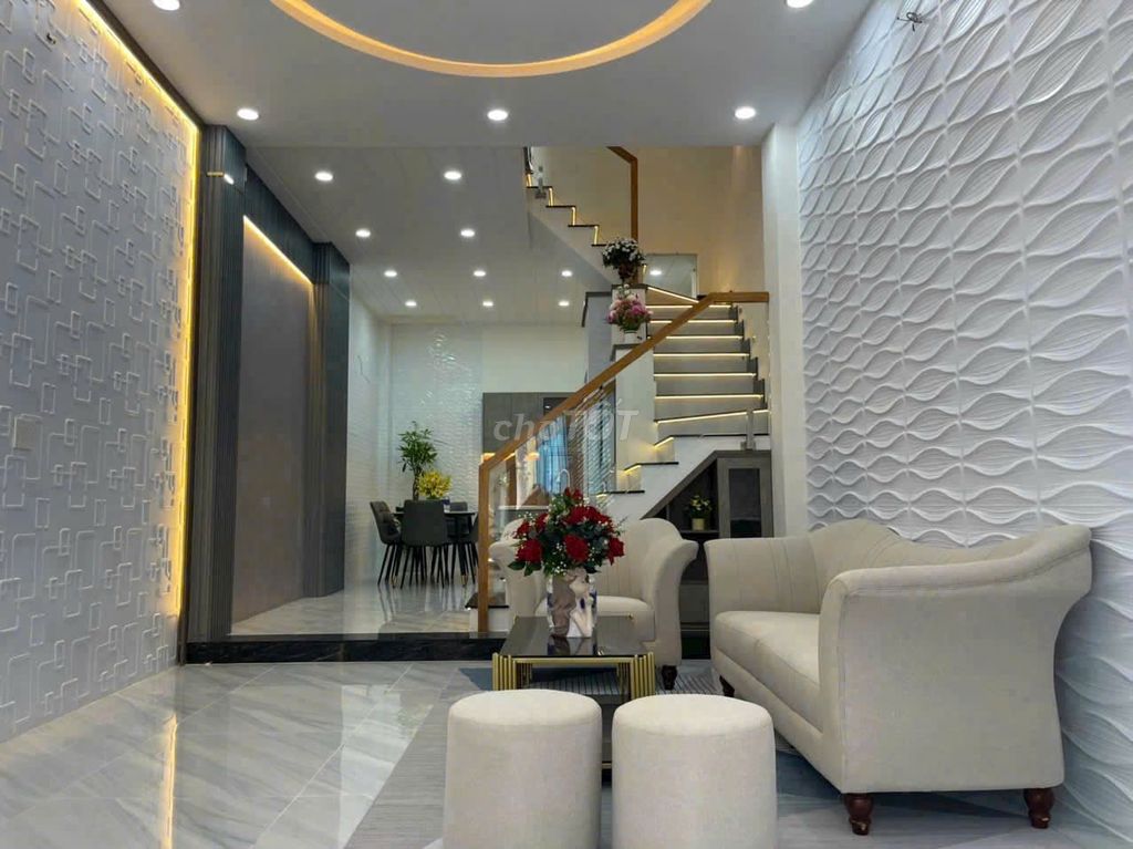 4 story root, 4 x 12 meters, full interior Nguyễn Tư Giản