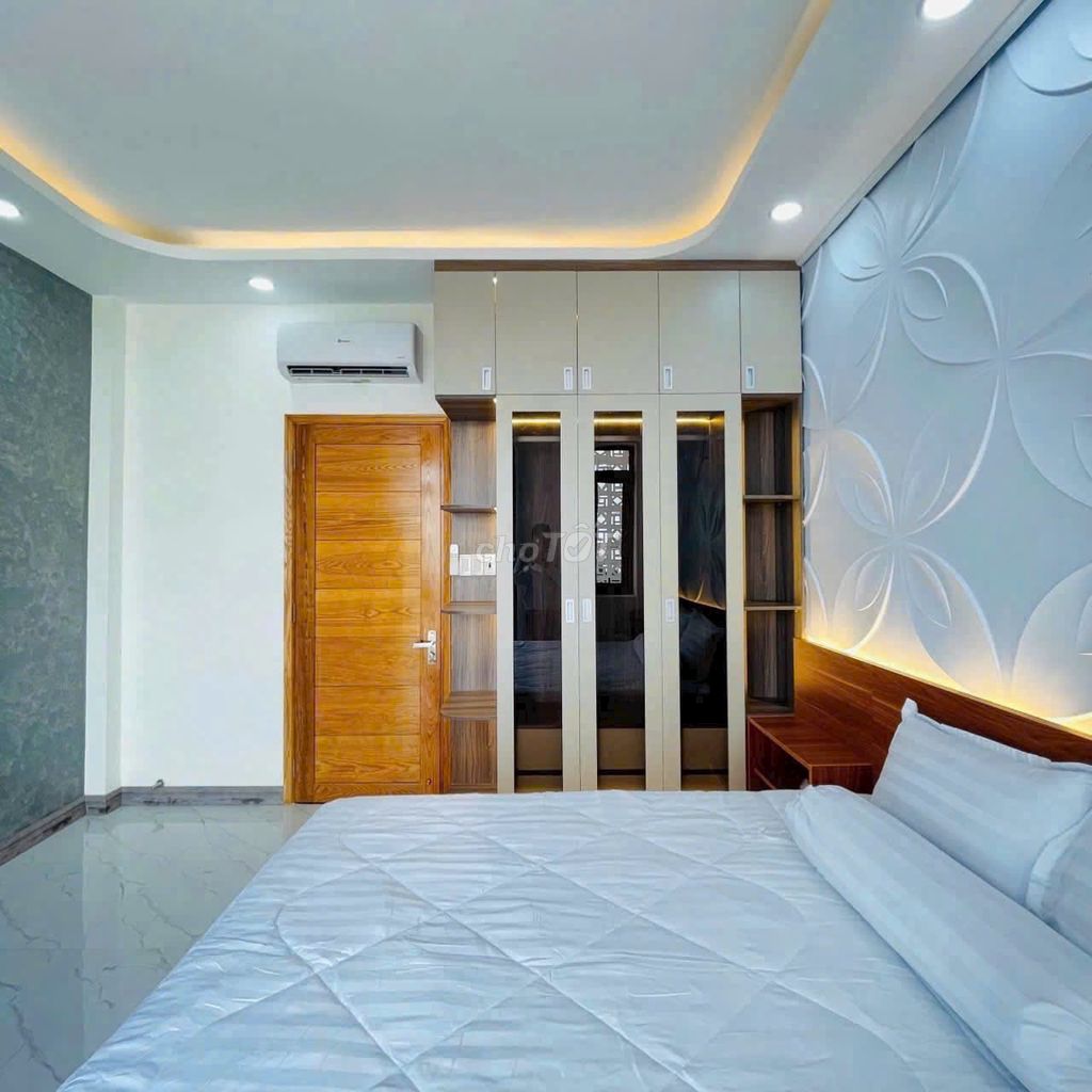 4 story root, 4 x 12 meters, full interior Nguyễn Tư Giản
