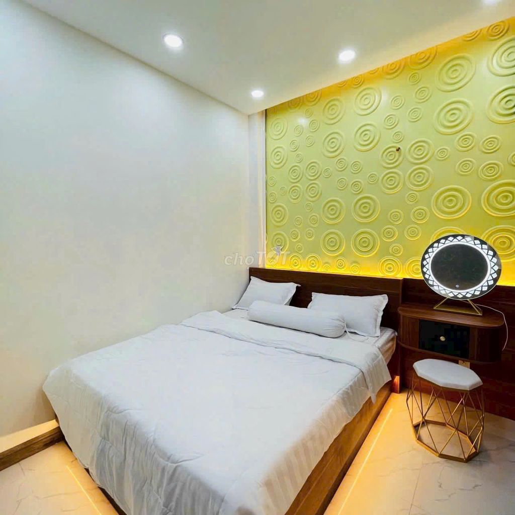 4 story root, 4 x 12 meters, full interior Nguyễn Tư Giản