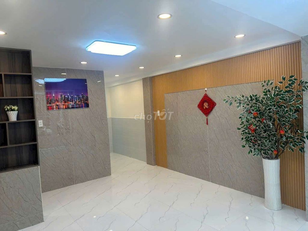 Rent a Quốc Lộ 50 area. 3 Room 2 toilets