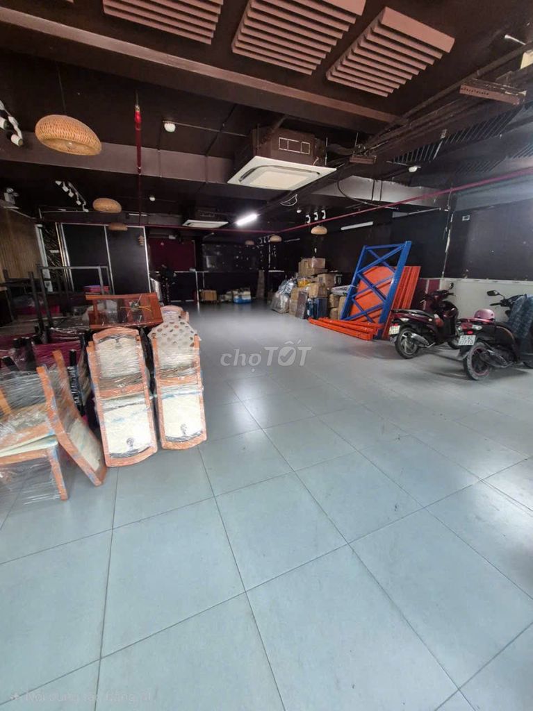 Rent a m - right aeon Tân Phú - area 8 X20 M 5 floors clear