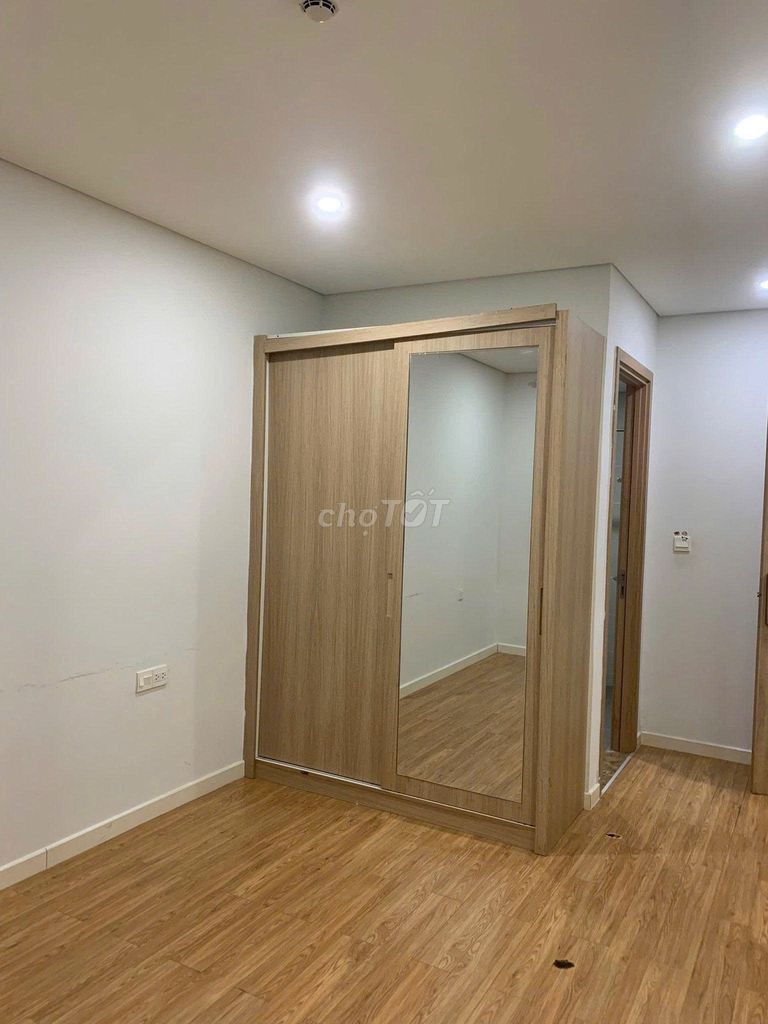Need to rent Diamond Lotus apartment 8, 10,5 million a month.
