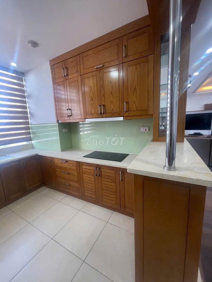 Rent C/C Central Plaza, Phạm Văn Hai - 3 corner of 3 bedrooms at 16 million and a half a month