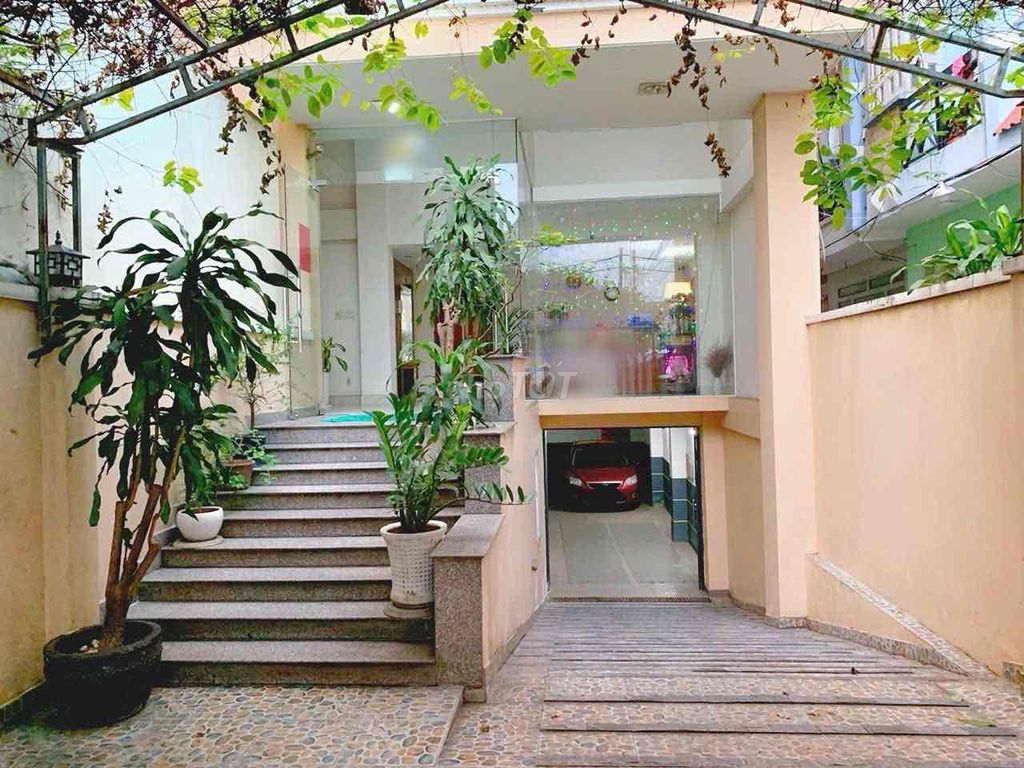 Six-story super, full interior, Trần Văn Lắm District 12, 292 m2*40)