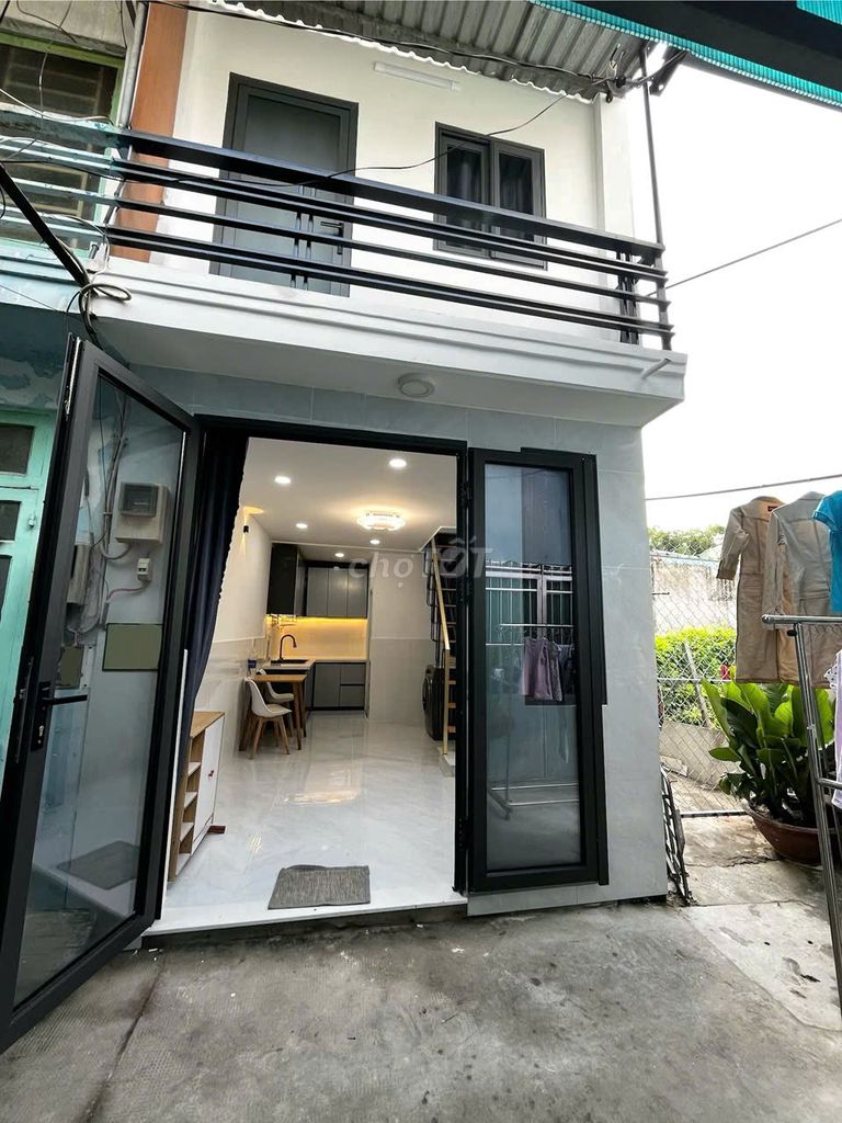 Rent the original house - the interior available - the square - the owner