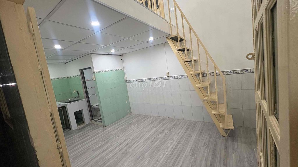 The nice house for rent, near the supermarket, bv, school,