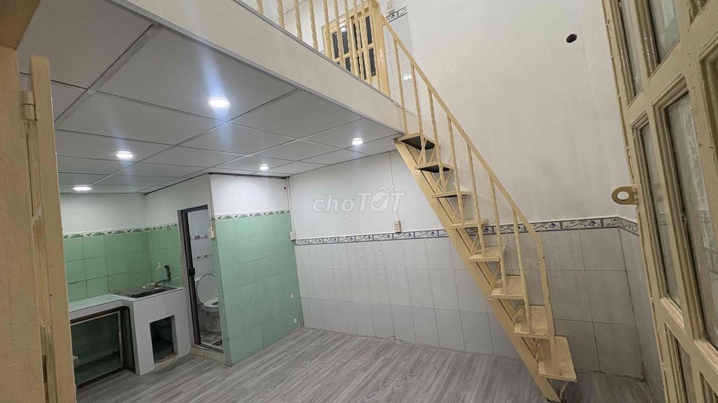The nice house for rent, near the supermarket, bv, school,