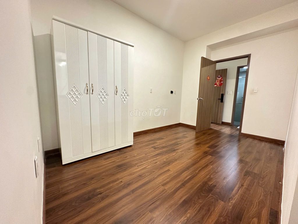 For quick rent 2 bedrooms Akari City 75 M2 full cabinet 11 million a month