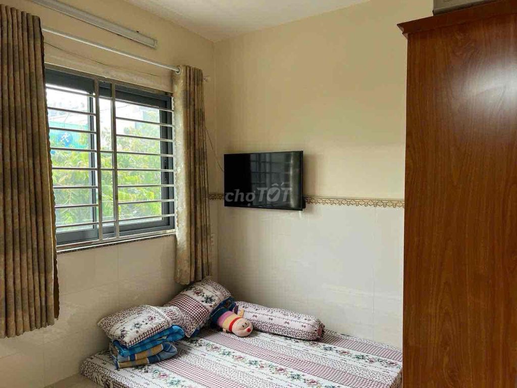 Rent a three-size Meadow Oil View Trương Vĩnh Ký 10 million a month.