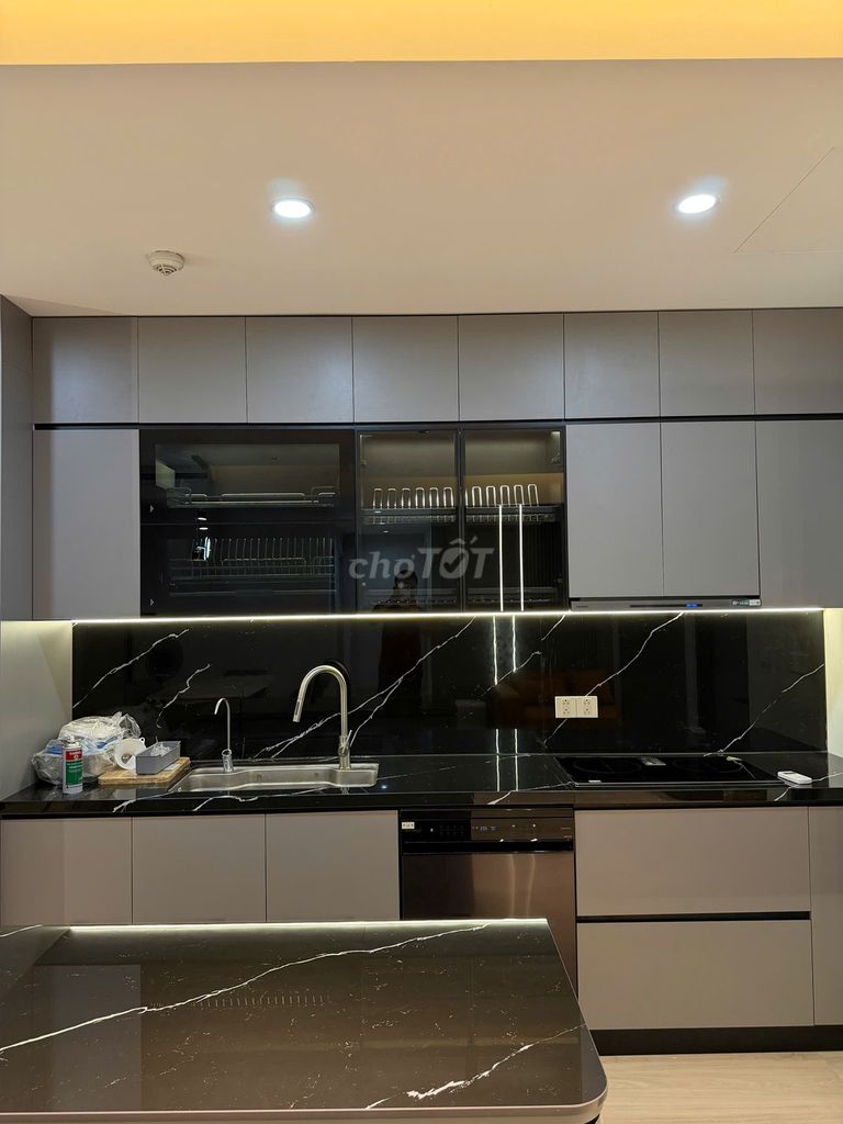 Eel Celladon City, right here, Marnikov Tân Phú, three bedrooms, two toilets.