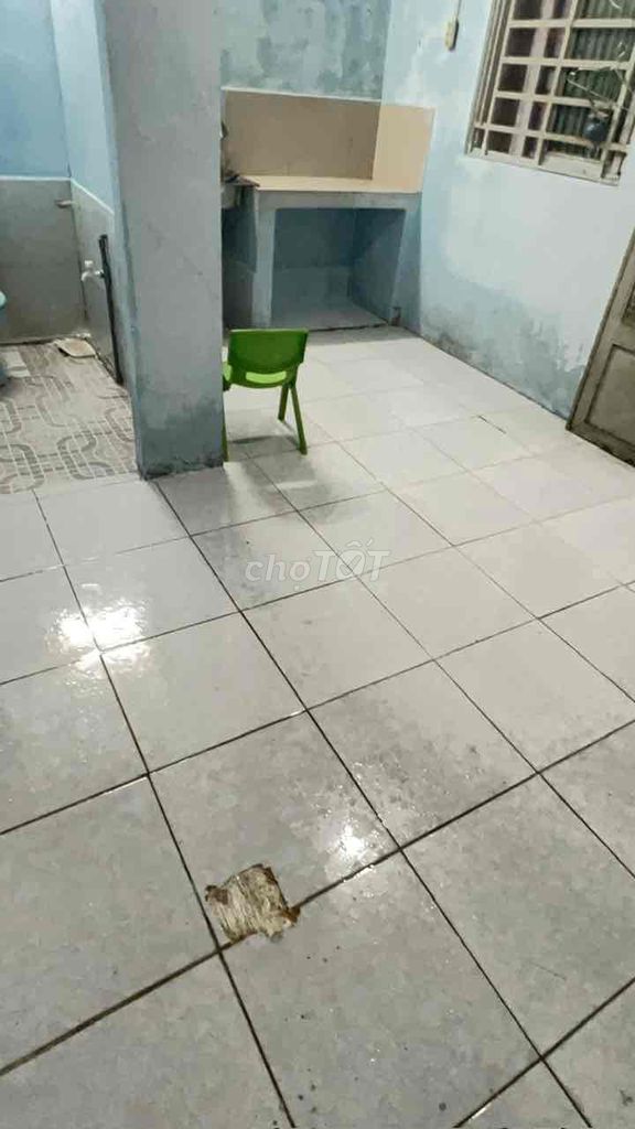 Cheap hotel room - high-security kv