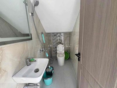 Full interior three bedrooms. Two Dương Quảng Hàm.720. 5 for 16 million.