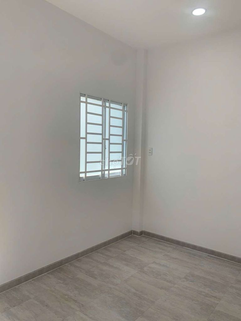 Rent the entire house. Two bedrooms. Three toilets.