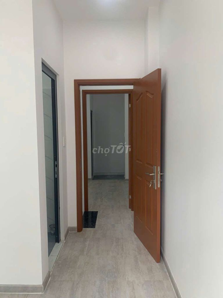 Rent the entire house. Two bedrooms. Three toilets.