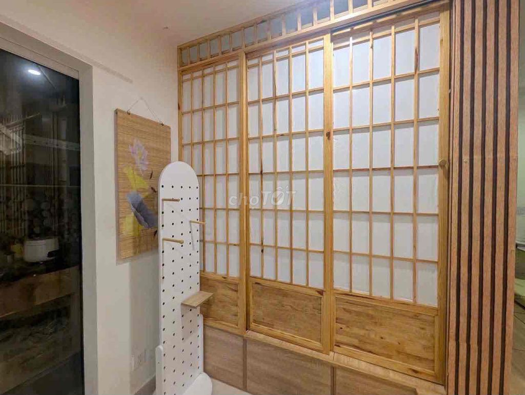 Rent studio full interior - 5.5 million a month.
