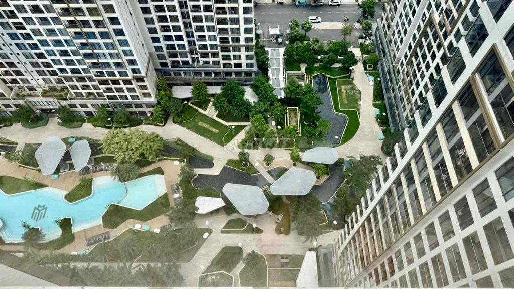 Deal 12 million: Two bedrooms. Two Masteri Centre Point toilets. Full interior.