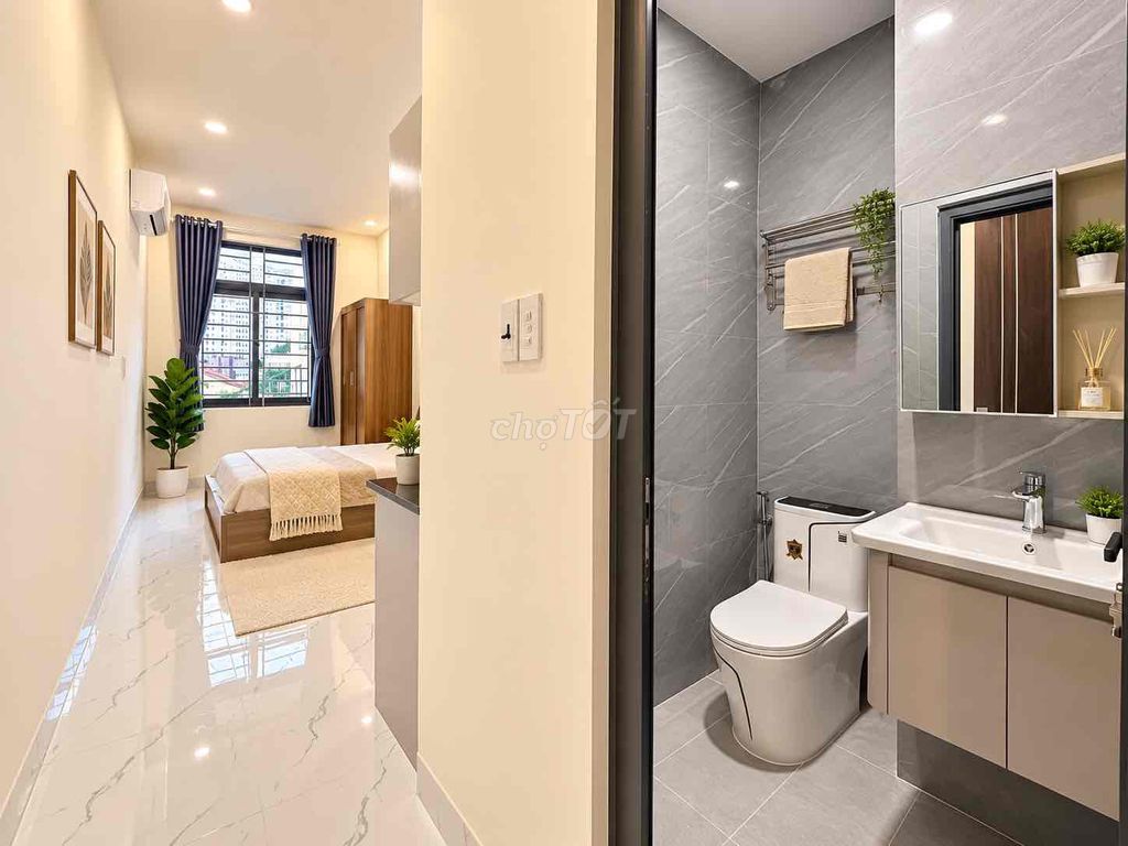 -Nguyễn Cửu Vân opening - wide toilet - only 6 million9.