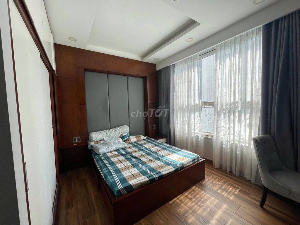 Sky Center-3 apartments cost 17.5 million a month of fine furniture, a house of 97 meters.